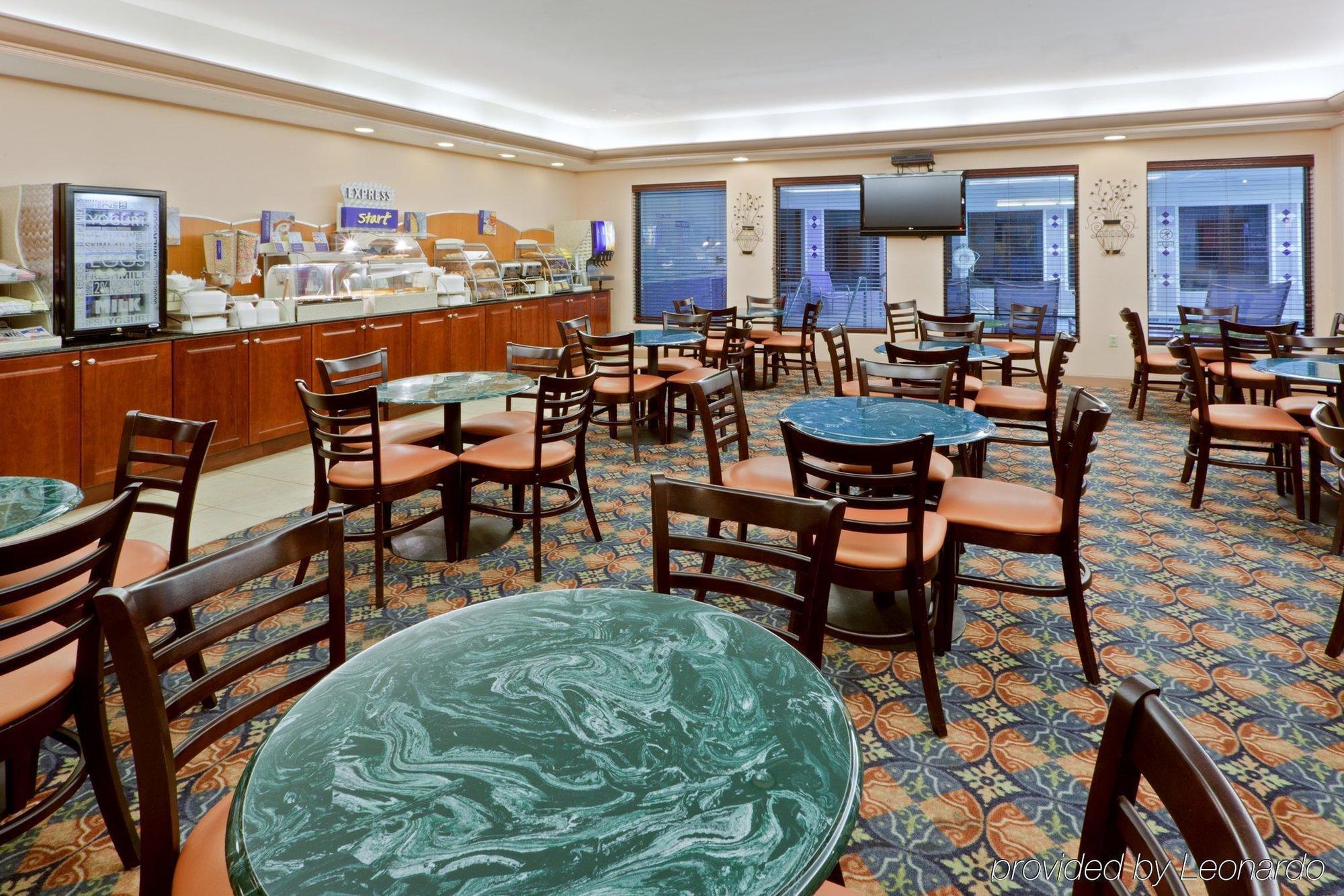 Holiday Inn Express Hershey-Harrisburg Area, An Ihg Hotel Restaurant photo